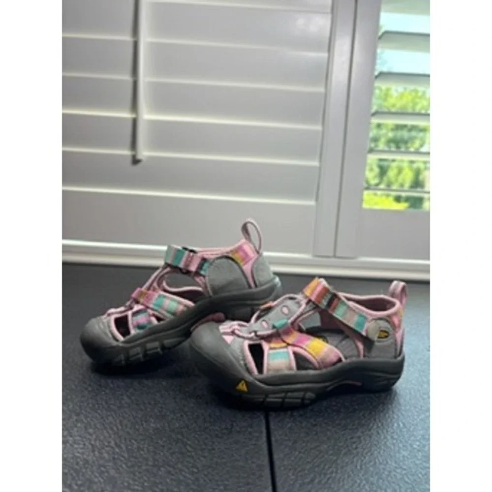 Keen Newport H2 Kids Sandals Pink Multi Stripe Water Shoes Size 10 Toddler